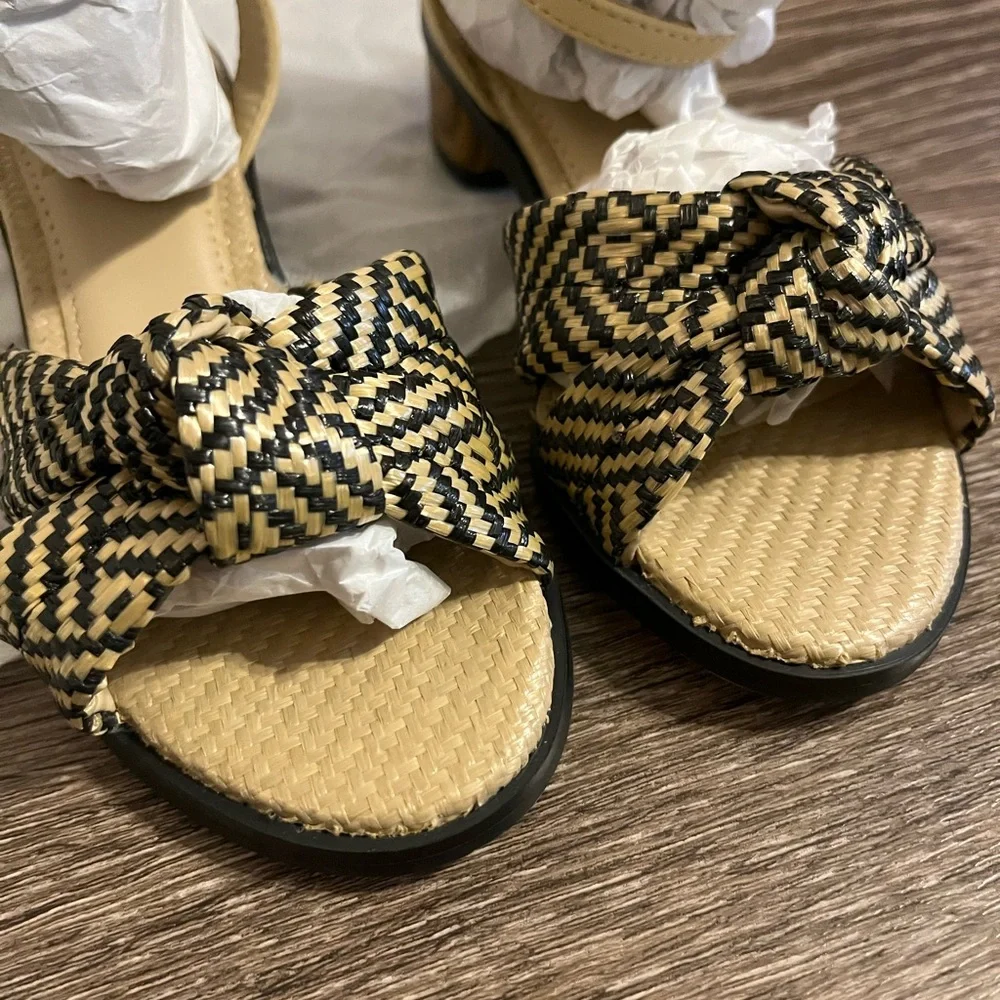 Sam Edelman Ingrid Mini Natural Black Block Heel Sandal Girls Size 11
